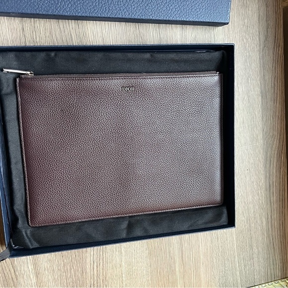 Dior Brown Leather Pouch 2022 - Picture 11 of 11